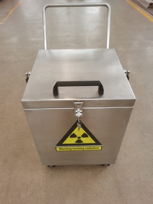 ステンレス鋼の内部および外の放射性源同位体の輸送の貯蔵のための保護された箱を導くため